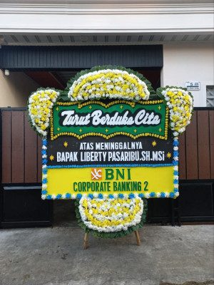 Papan Bunga Duka di Enok