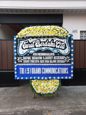Papan Bunga Duka di Enok